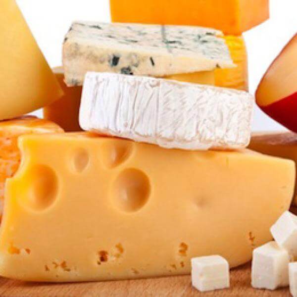 ¿Cómo mantener el queso cheddar fundido?