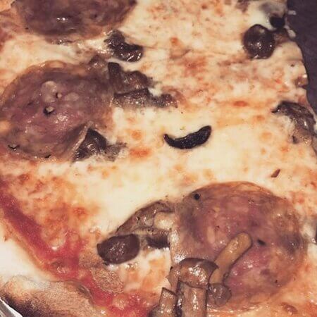 ¿Cuántas calorías tiene una pizza vegana?