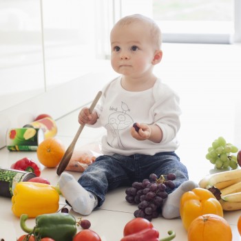 ¿Cuántas veces al día debe comer un bebé de 9 meses?