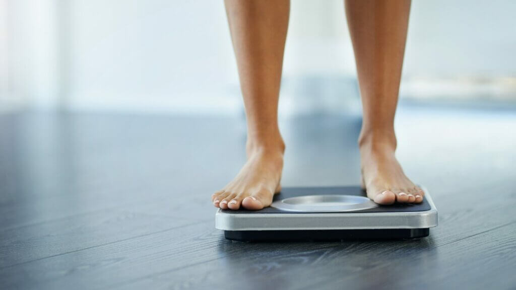 ¿Cuánto se baja de peso en una semana con una dieta de 1600 calorías?