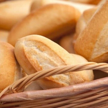 ¿Por qué se pone el pan duro?