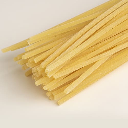¿Qué contiene la pasta spaghetti?