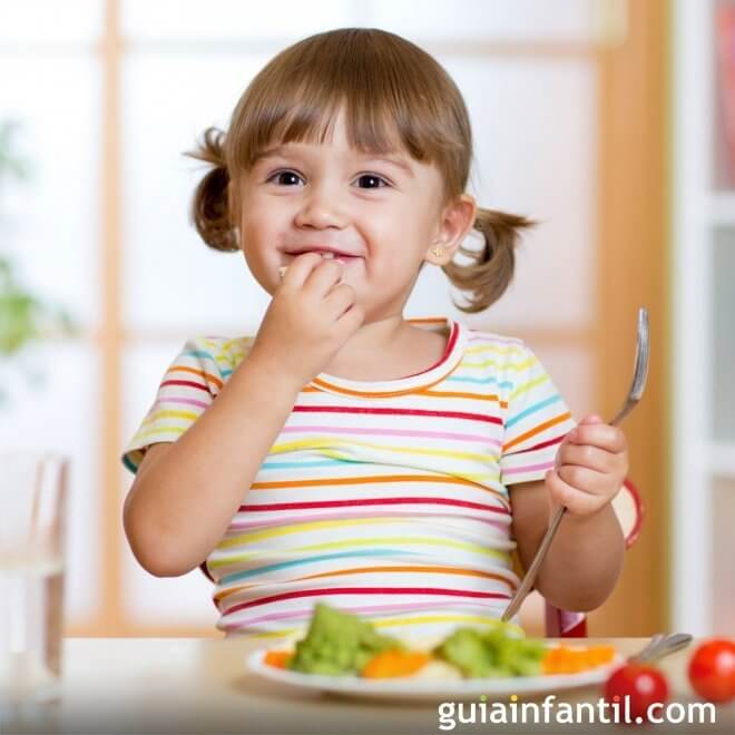 ¿Qué debe cenar un bebé de 1 año?