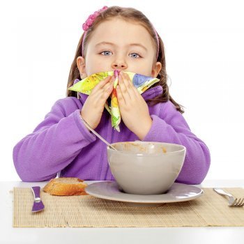 ¿Qué es lo que un niño debe comer en el almuerzo?
