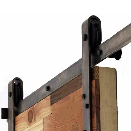 ¿Qué materiales se ocupan para hacer una puerta de madera?