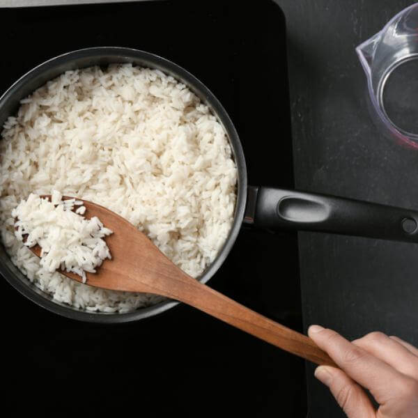 ¿Qué pasa con el arroz recalentado?