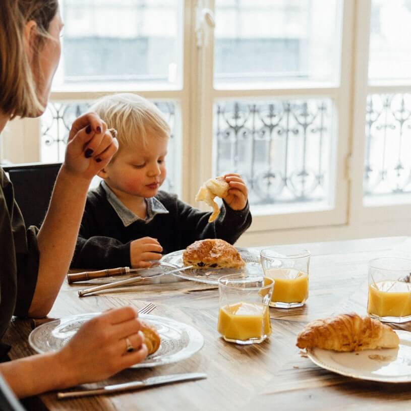 ¿Qué se le puede dar a un bebé de 6 meses de desayuno?