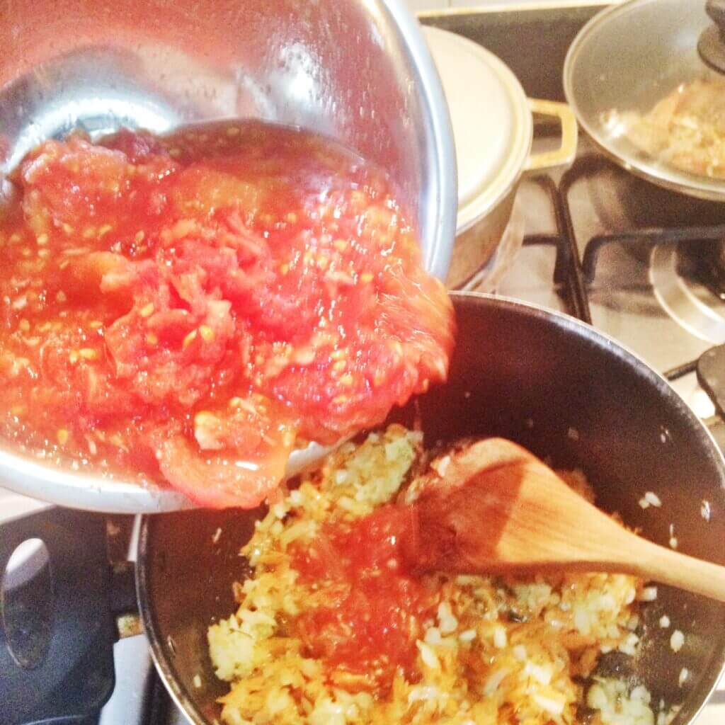 ¿Cómo espesar el puré de tomate?