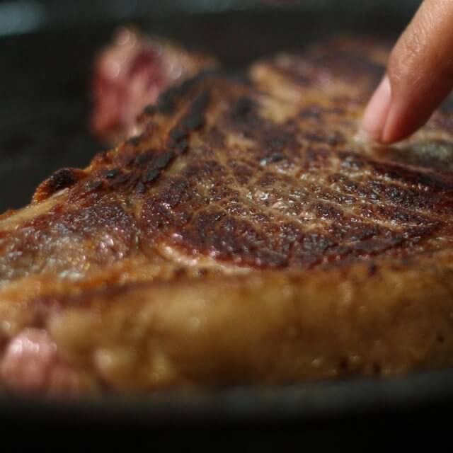 ¿Cómo saber si la carne esté bien cocida?
