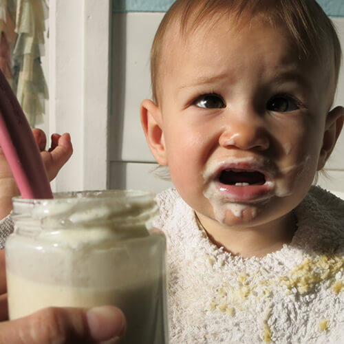 ¿Cuándo se le puede dar yogur normal a un bebé?