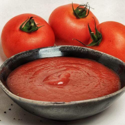 ¿Qué características tiene la salsa de tomate?