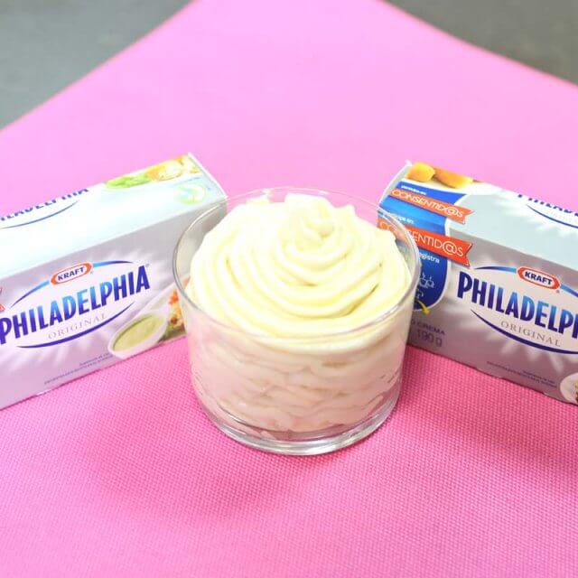 ¿Qué contiene el queso crema Filadelfia?
