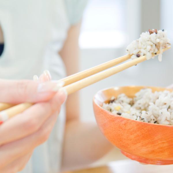 ¿Qué pasa si se come arroz todos los días?