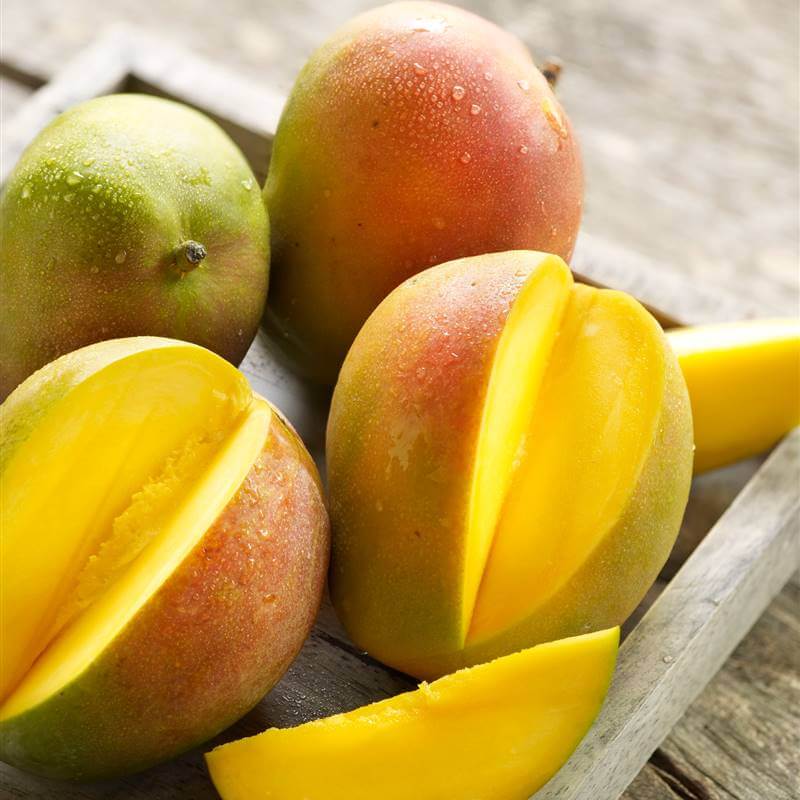 ¿Qué pasa si un bebé come mucho mango?