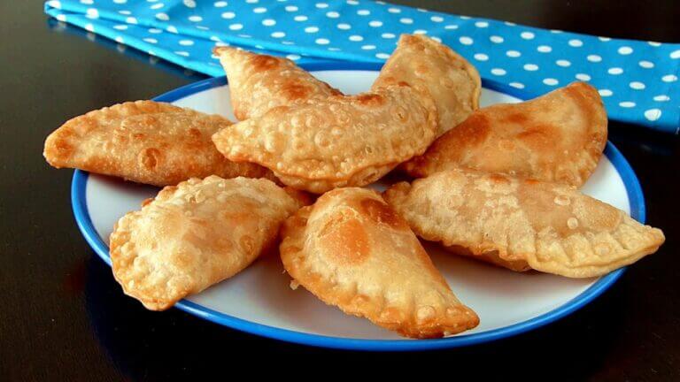 Descubre cómo hacer la mejor masa casera para empanadillas en minutos