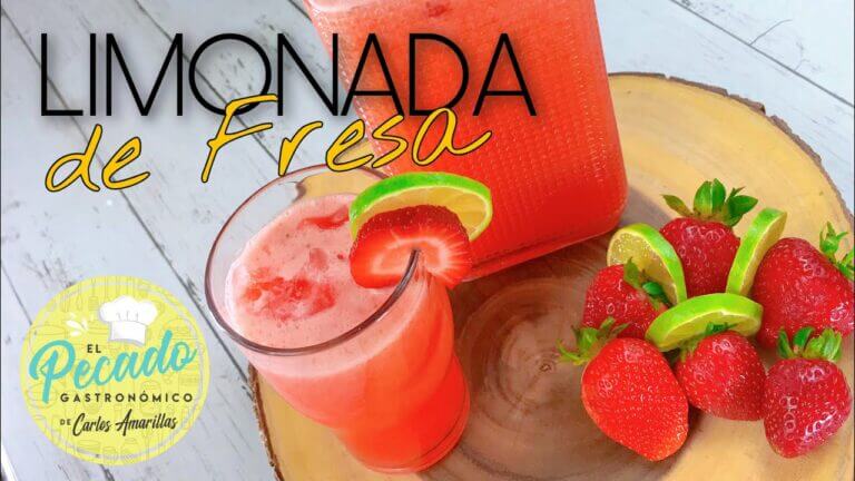 Refresca tu verano con la irresistible strawberry lemonade.