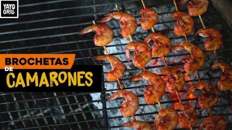 Brochetas de camaron asadas