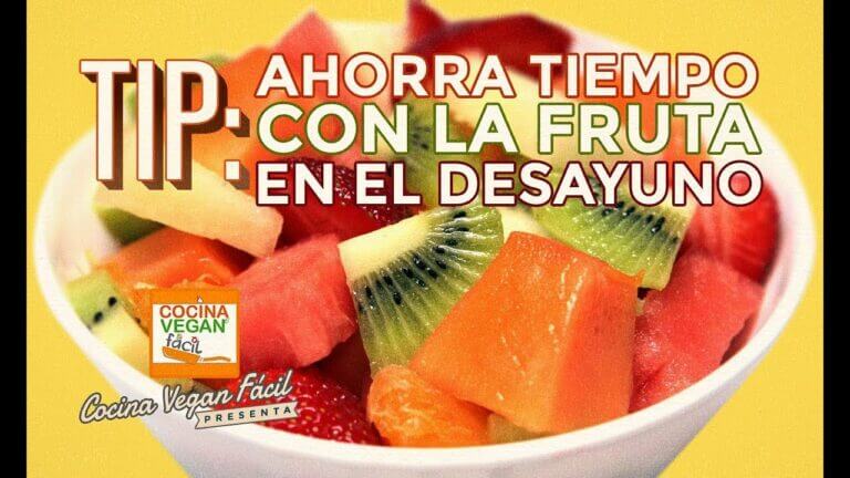 Despierta tus sentidos con un delicioso desayuno de fruta picada