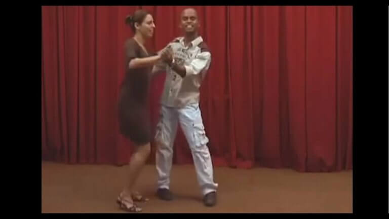 ¡Aprende a bailar salsa cubana como un profesional en estas clases!