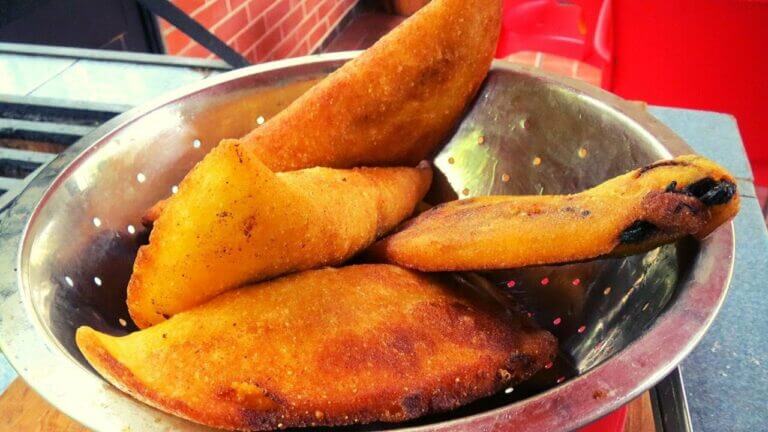 La deliciosa empanada de pabellón, un bocado lleno de sabor en cada mordisco