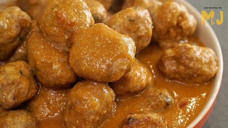 Descubre el secreto para preparar deliciosas albóndigas en casa