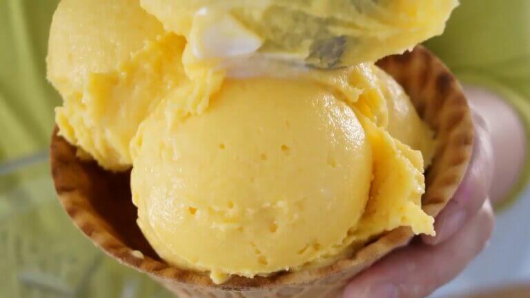 Receta de helado de mango con yogurt