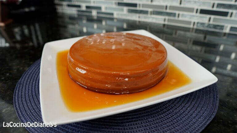 Delicioso y tradicional: Flan de guayaba boricua en solo 4 pasos