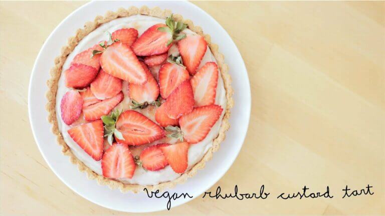 Delicious Strawberry Rhubarb Tart That Will Melt in Your Mouth!